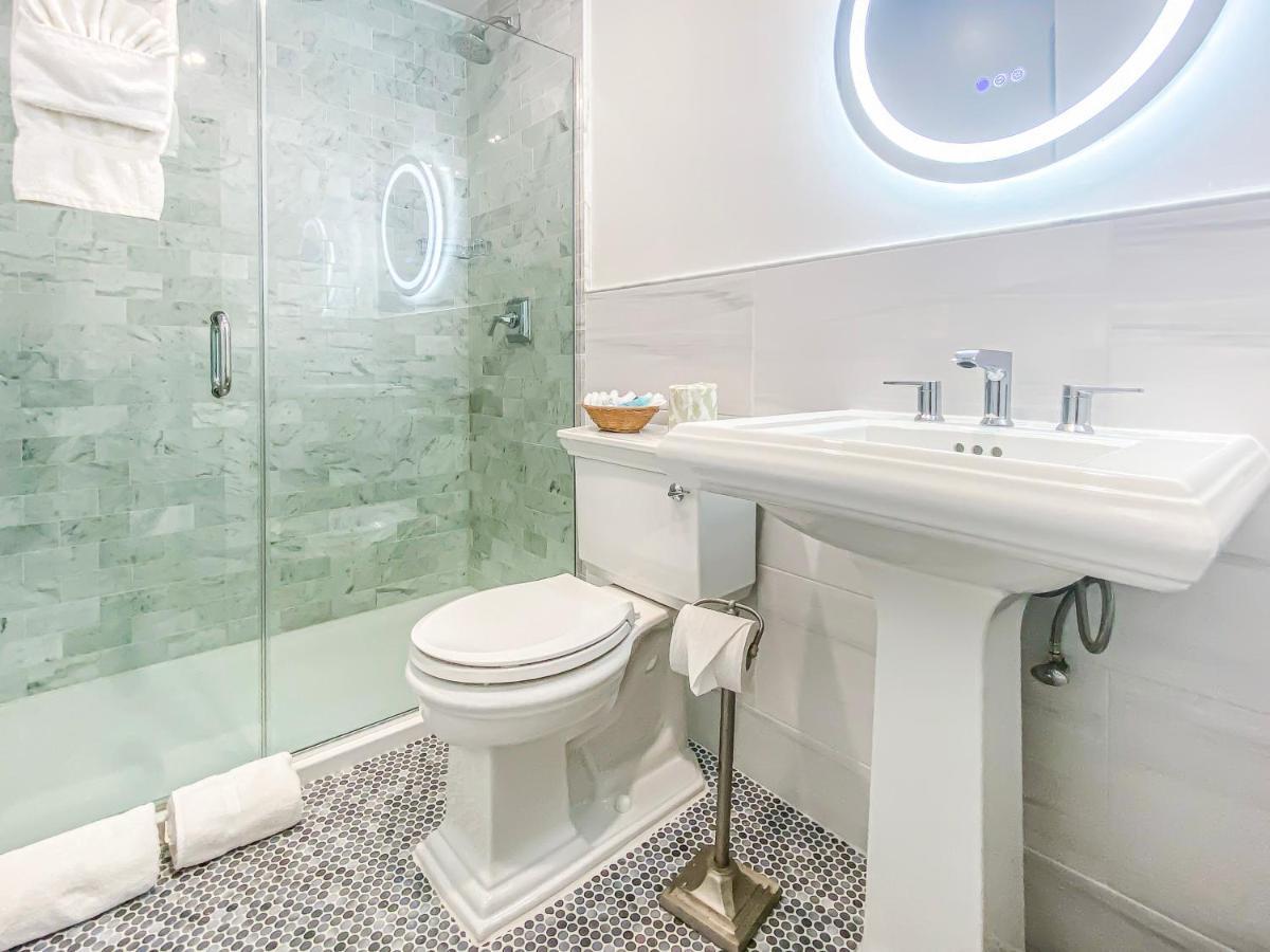 Clegg'S Hotel Ocean Beach Экстерьер фото
